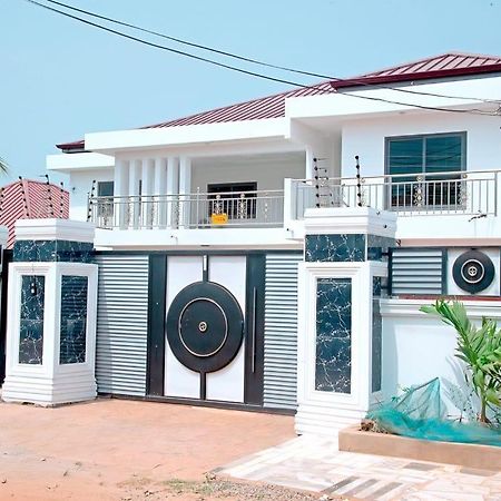 The Lords Palace Guest House Tema Buitenkant foto