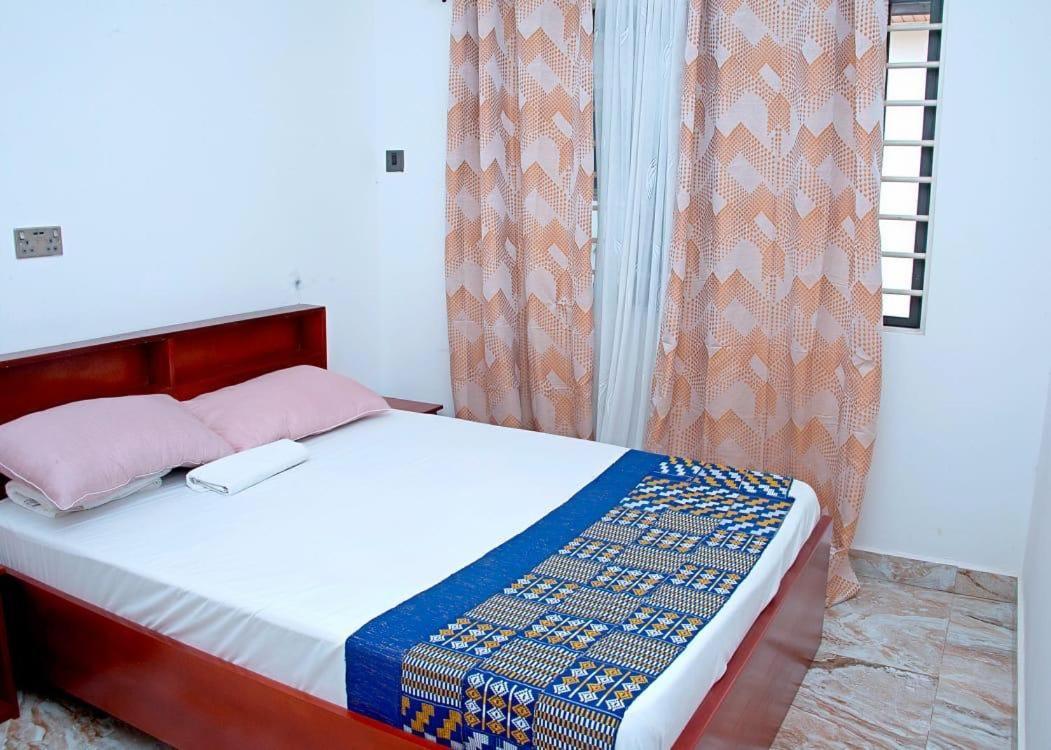 The Lords Palace Guest House Tema Buitenkant foto
